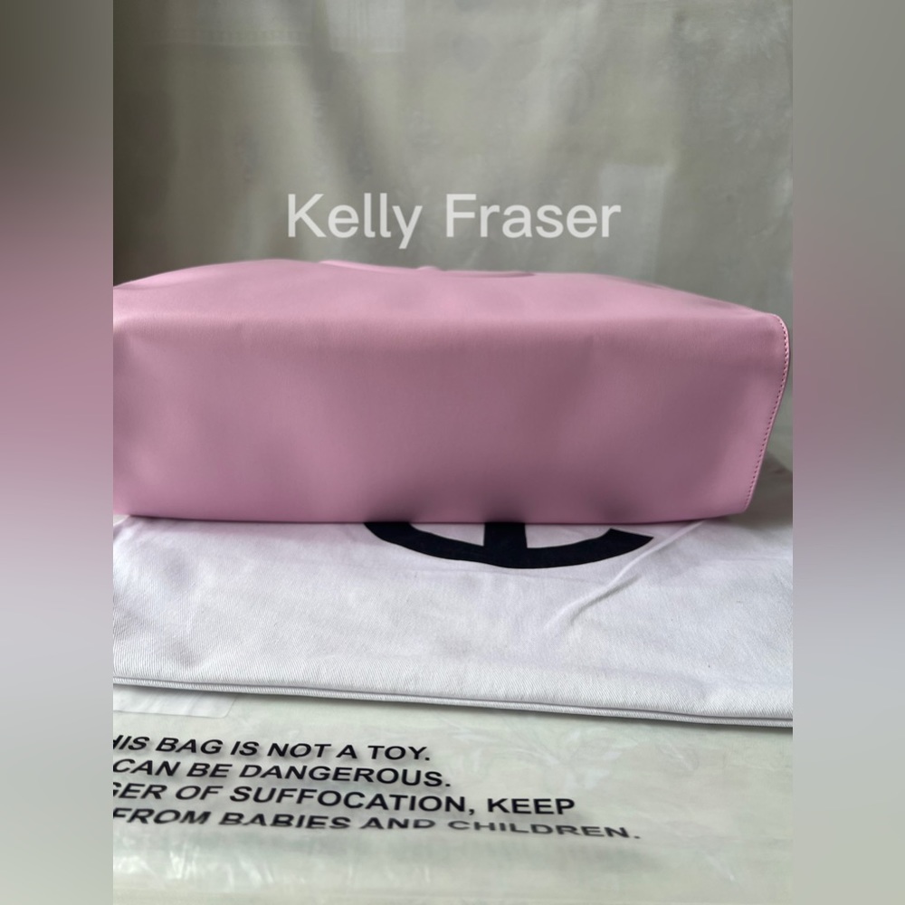 Telfar Medium Bubblegum Shopping Bag - Picture 5 of 10